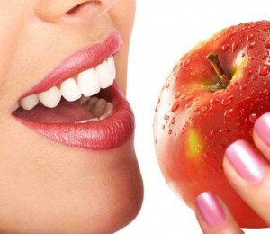 7 храни, които избелват зъбите